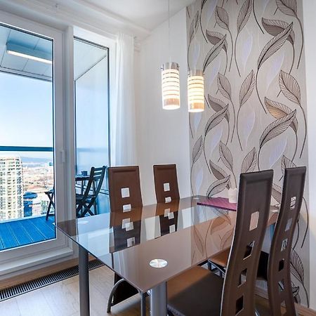 Panoramaview/31Thfloor!/Luxury/Wifi/Parking Apartment Братислава Екстериор снимка