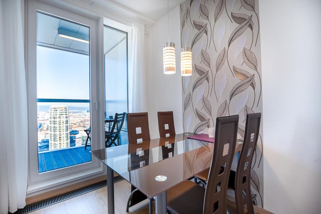 Panoramaview/31Thfloor!/Luxury/Wifi/Parking Apartment Братислава Екстериор снимка